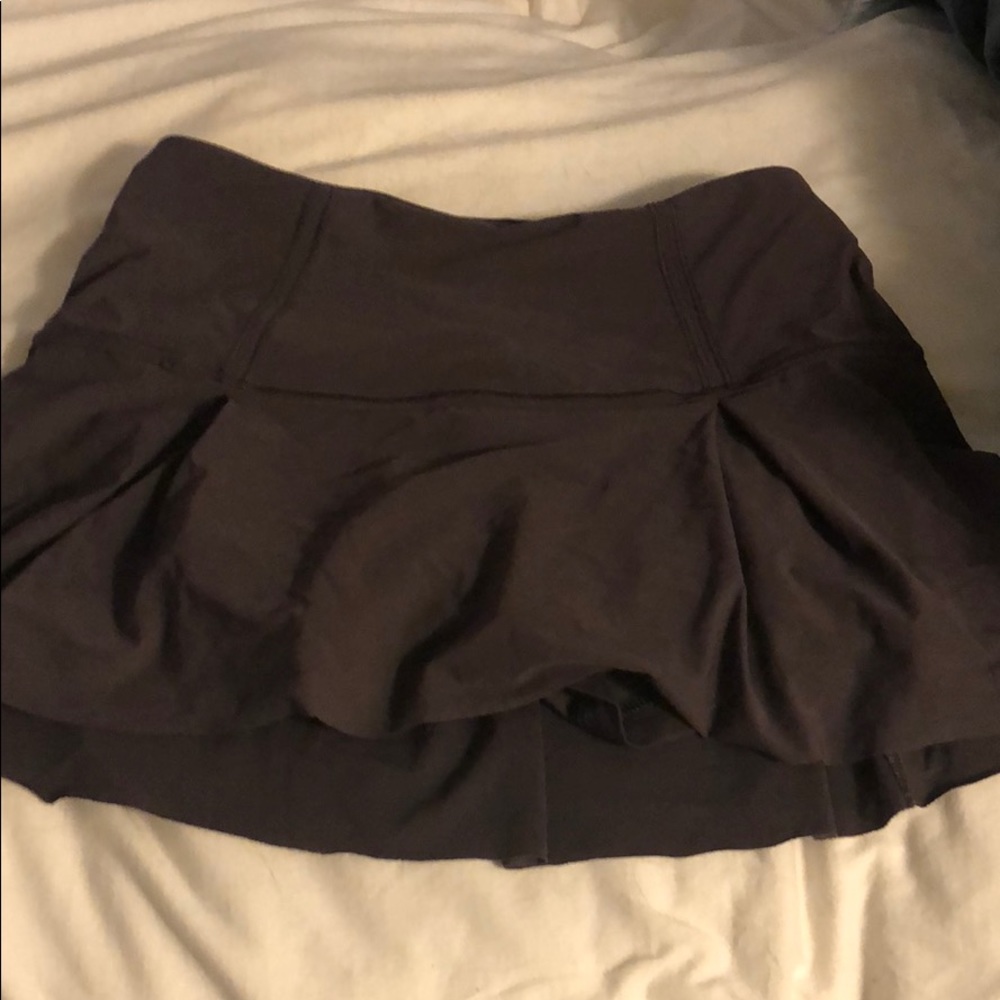 Lululemon skirt size 4